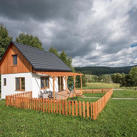 Pastelova Krova - Domki W Bieszczadach Ustrzyki Dolne Exteriör bild